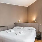 The Place Bed & Breakfast Roma