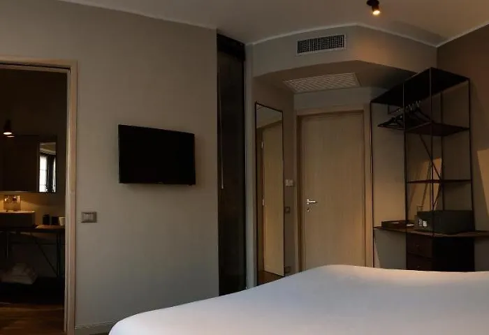 Bed and breakfast The Place 3*