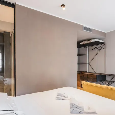 The Place 3* Rom