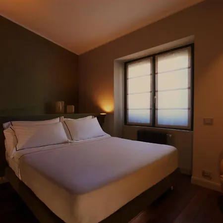 The Place לינה וארוחת בוקר רומא