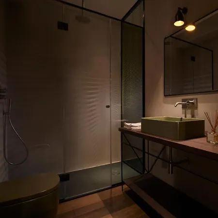 The Place לינה וארוחת בוקר רומא