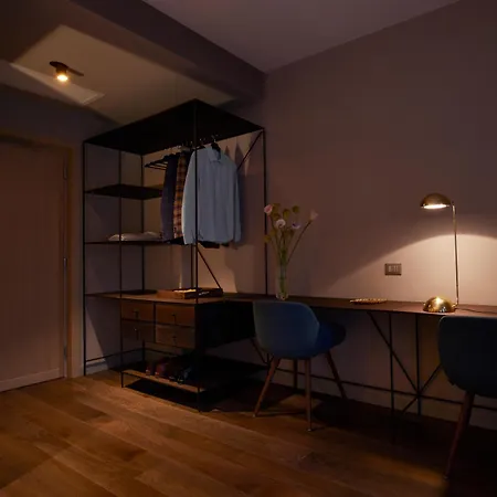 The Place לינה וארוחת בוקר 3*