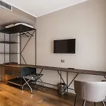 לינה וארוחת בוקר The Place