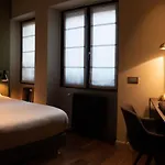 The Place לינה וארוחת בוקר