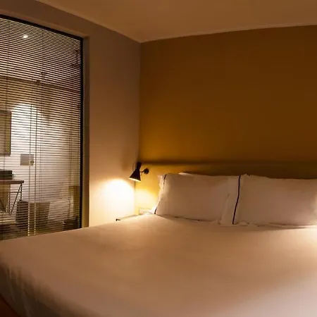 Bed & Breakfast The Place 3*