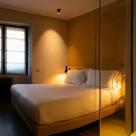 Bed and Breakfast The Place 3*